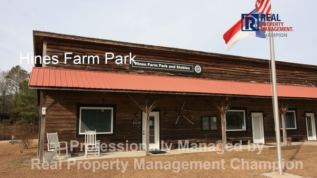 Building Photo - 2 BD/1 BA on Wooded Lot Near Hines Farm Park and Stables