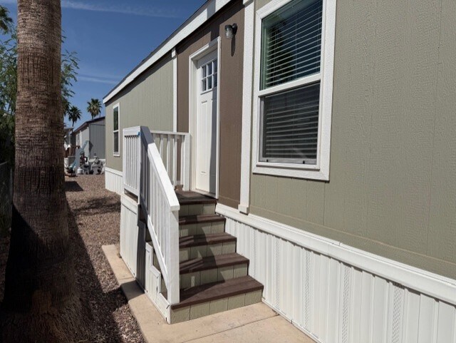 Building Photo - 2060 N Center St