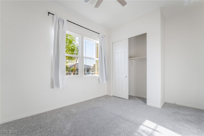 Building Photo - 9117 Sag Vly Ct