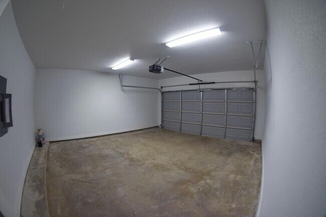 Building Photo - 3303 Elija St