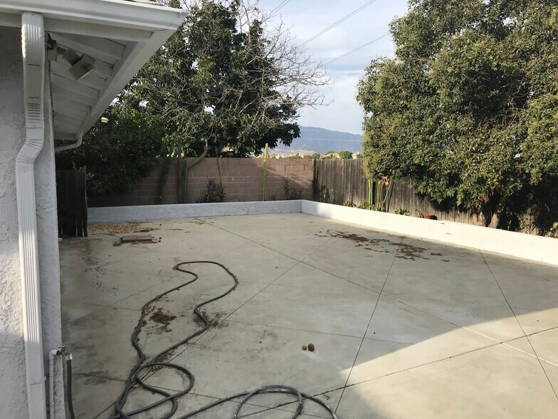 Building Photo - 7881 Hyssop Dr