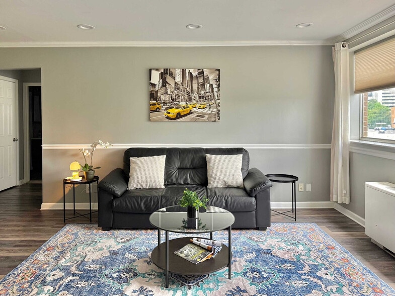 Primary Photo - 215 Piedmont Ave NE