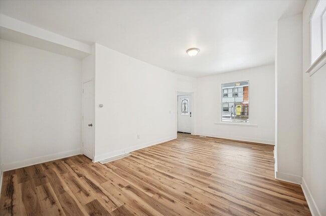 Building Photo - Germantown 4 Bedroom House- Half Bath on the First Floor!