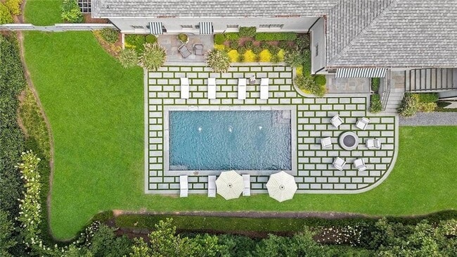 Building Photo - 3612 Castlegate Dr NW
