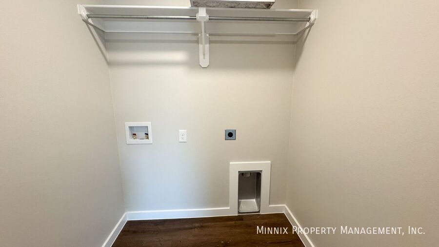 Building Photo - 2156 Kokomo Ave