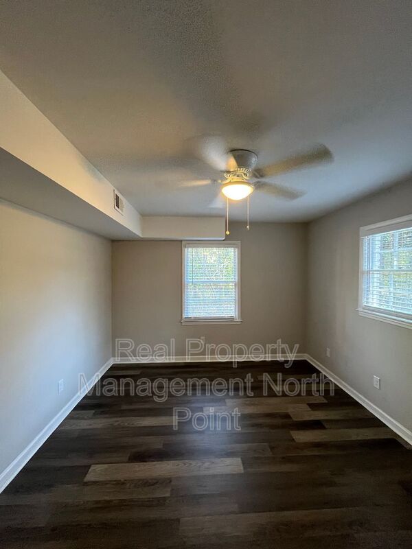Building Photo - 3434 Palace Ct