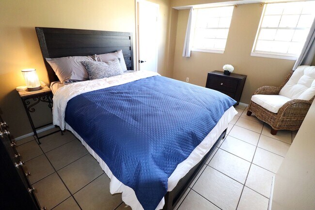 Building Photo - 3075 Aaron Burr Ave