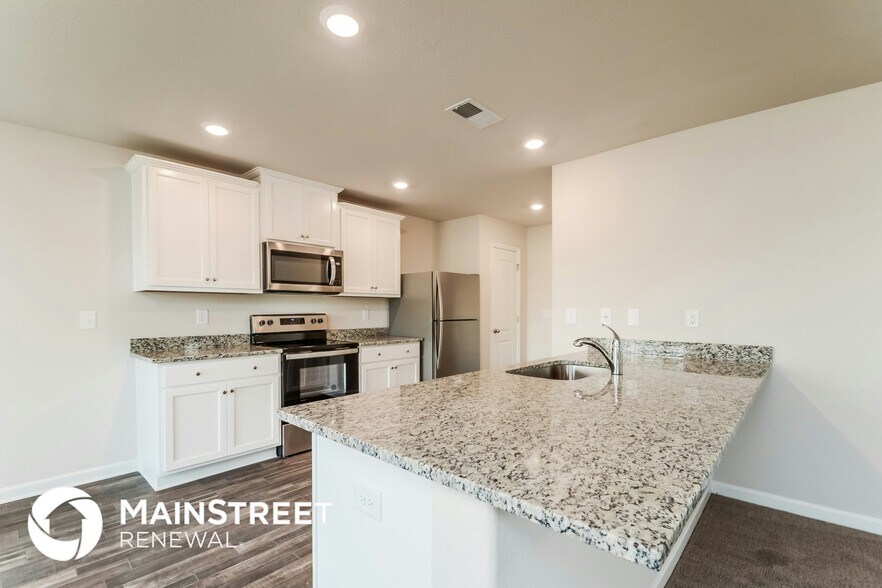 Building Photo - 244 Indian Summer St