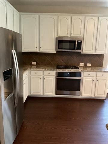 Building Photo - 2520 Pinnacle Point Dr