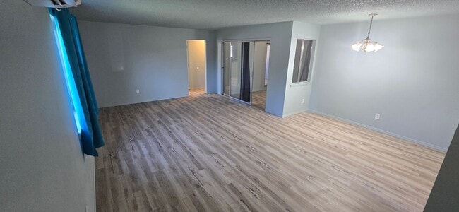 Building Photo - 4207 Laverne Ave