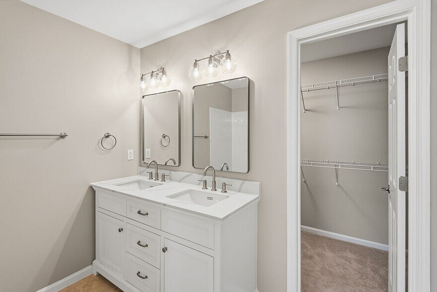 Building Photo - 11180 Rienzi Pl