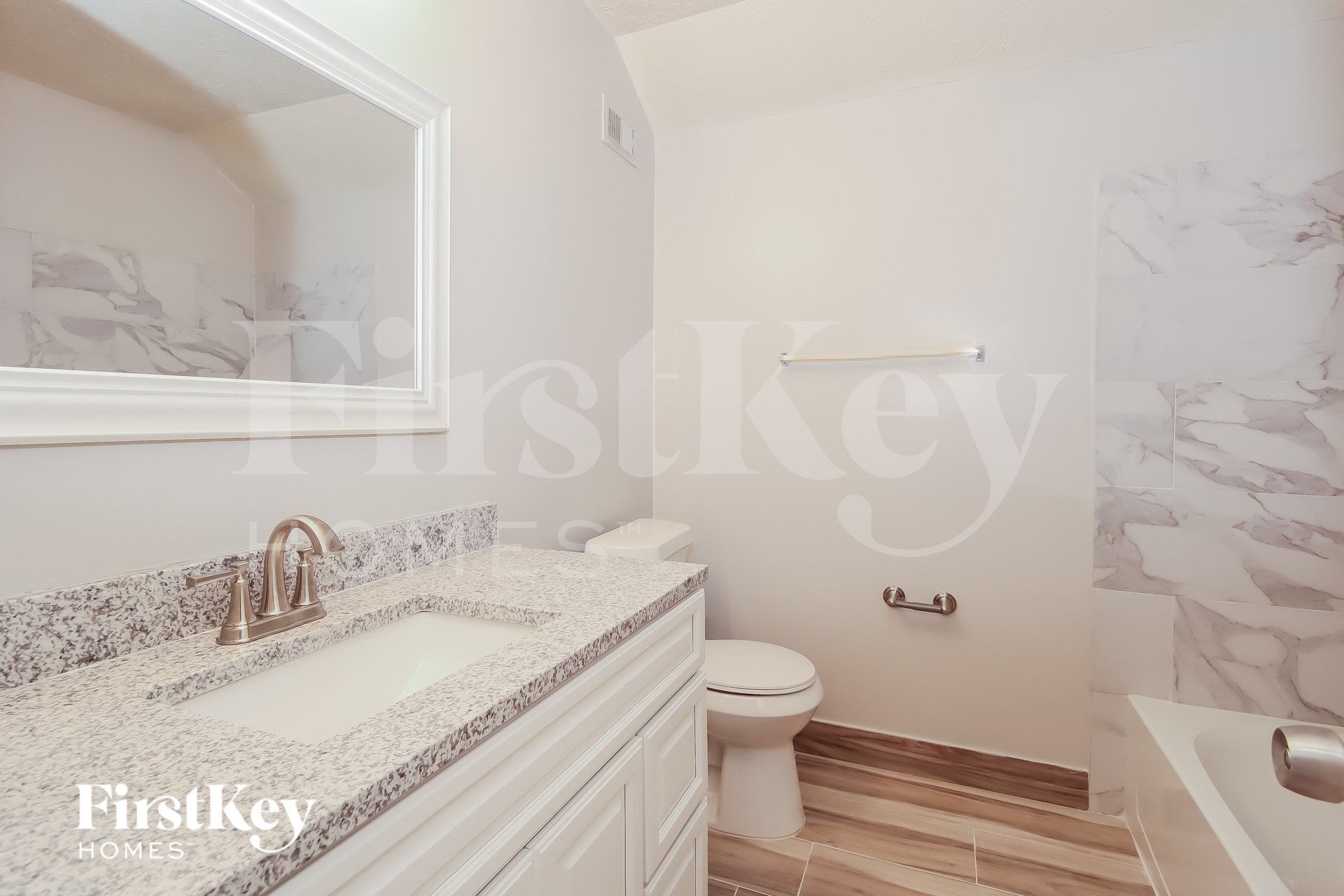 Building Photo - 14703 St Cloud Dr