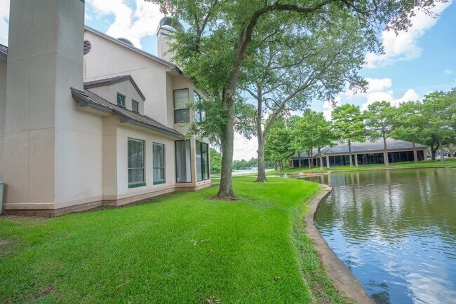 Building Photo - 4144 Greystone Way