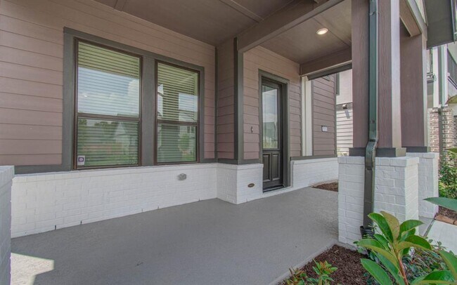 Building Photo - 1515 Noble Pk Dr