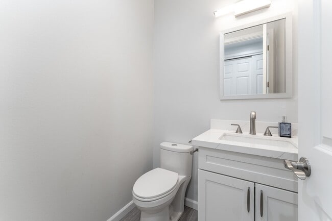 Building Photo - Furnished Luxury Ocean Front Estate in Waianae with Old Hawaii rural setting- 3 Bedrooms x 3 Bath...