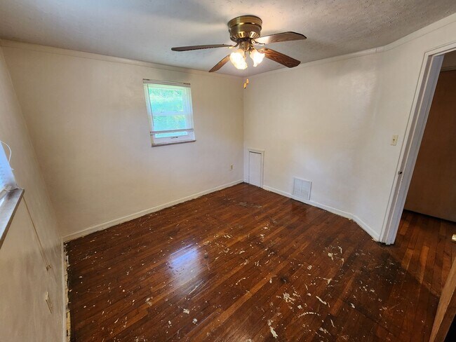 Building Photo - COMING SOON! This is a Lease-to-Own – Not ...