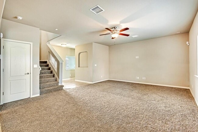 Building Photo - 3873 Loma Brisa Dr