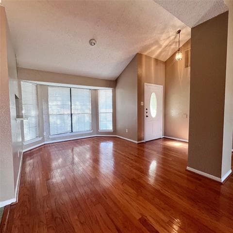 Building Photo - 205 Sunset Dr