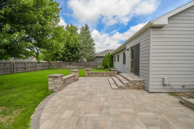 Building Photo - 5109 Manchester Ct