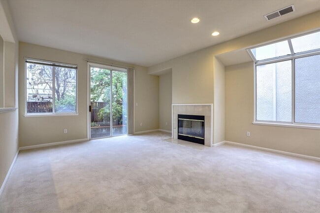 Building Photo - Cupertino Home for Rent!