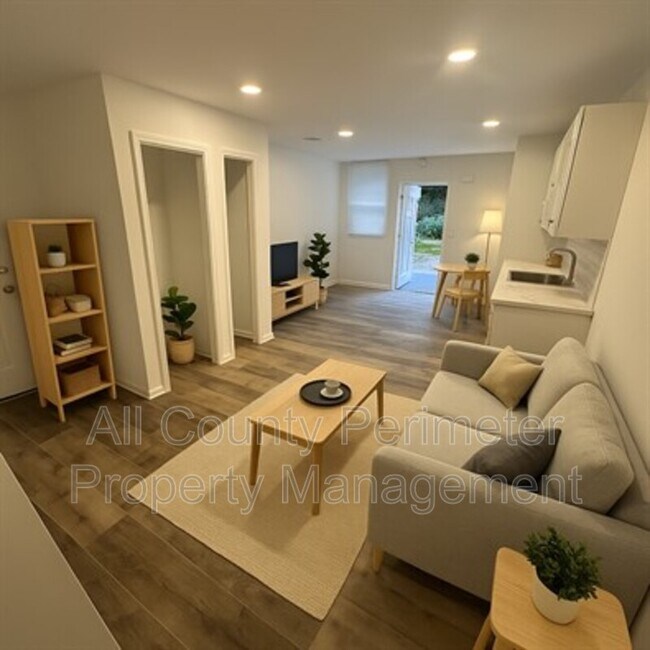 Building Photo - 1154 Windsor St SW