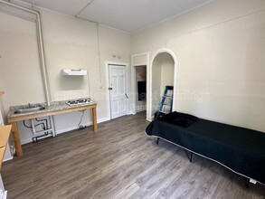 Building Photo - 11 Lincoln Park