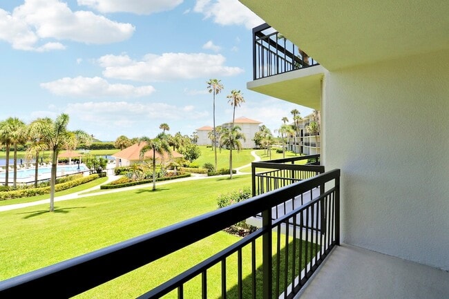 Building Photo - 401 S Seas Dr