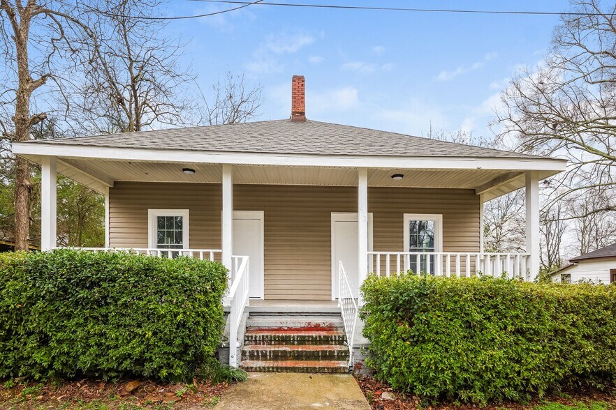 Building Photo - 912 Georgia Ave