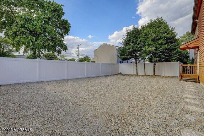 Building Photo - 58 Tunes Brook Dr