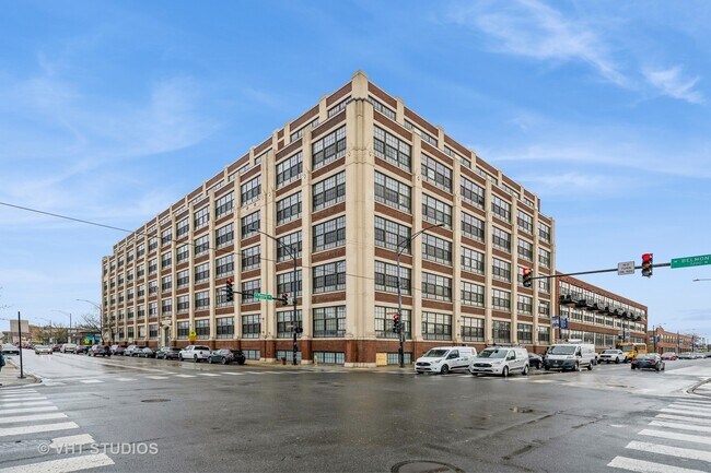 Building Photo - 3963 W Belmont Ave