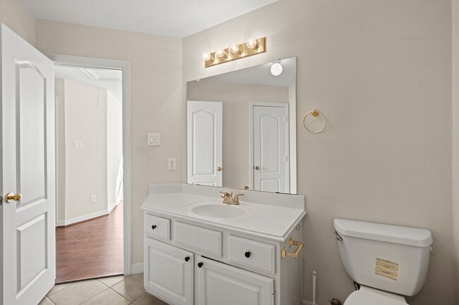 Building Photo - 5819 Brook Bend Dr