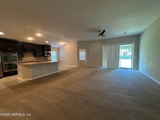 Building Photo - 159 Woodcross Dr