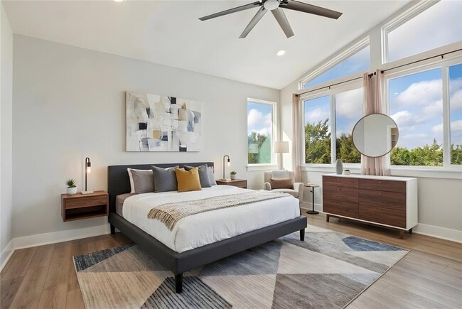 Building Photo - 300 Summit Ridge Dr N