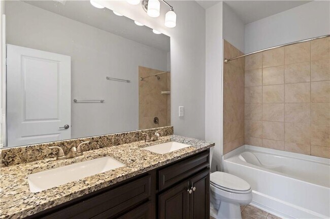 Building Photo - 3437 Sumersbe court