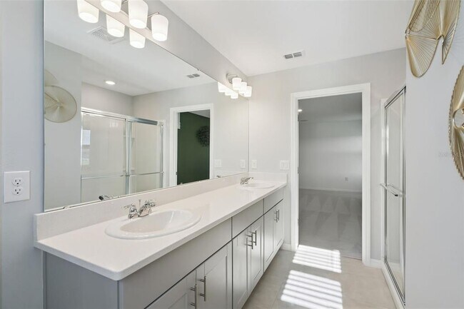 Building Photo - 4904 Bluebell Ct