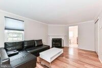 Building Photo - 60 Benton Ct