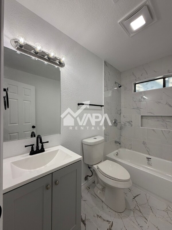 Building Photo - 4718 Saddle Ridge