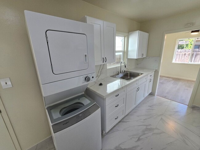 Building Photo - 3630 32nd St