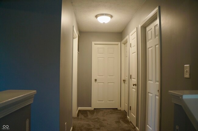 Building Photo - 3177 Underwood Dr