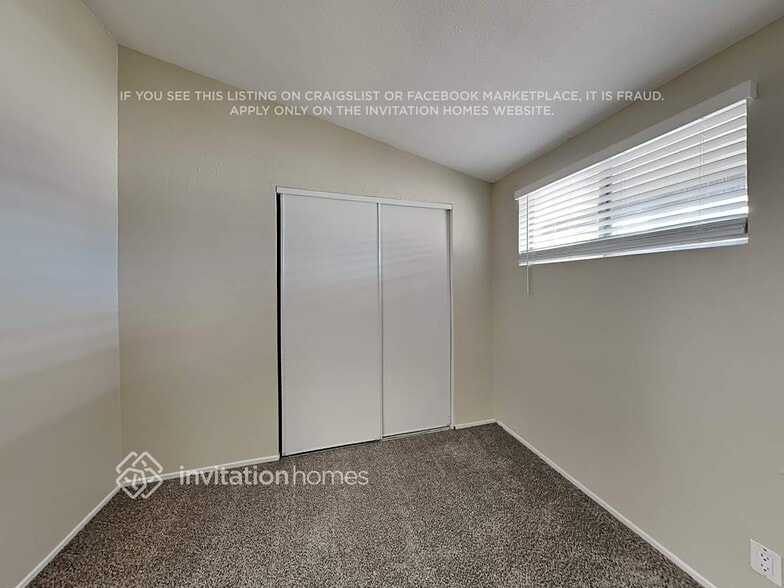 Building Photo - 27210 Marchland Ave