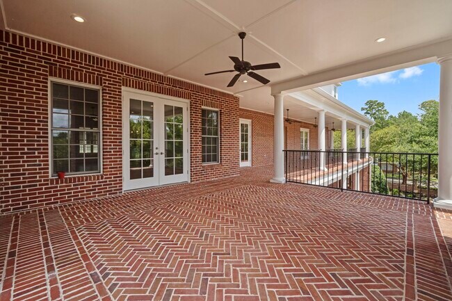 Building Photo - 58 E Bay Blvd