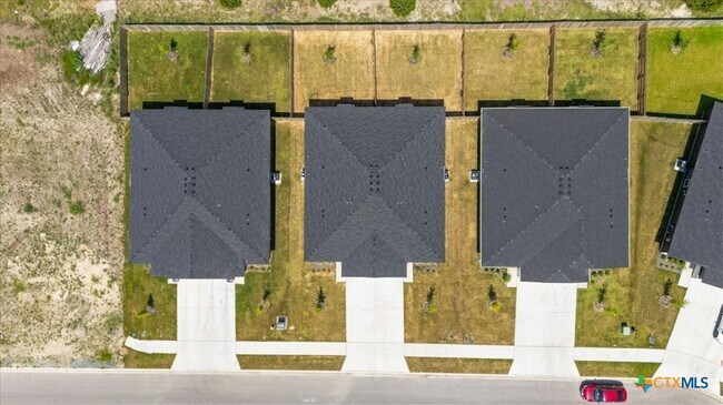 Building Photo - 911 Sevenleaf Ln