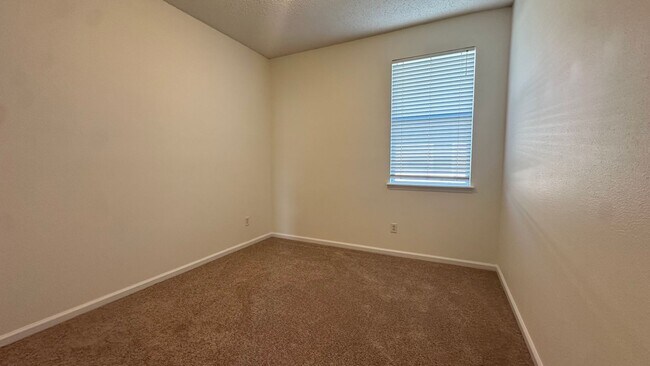 Building Photo - 76237 Long Pond Loop