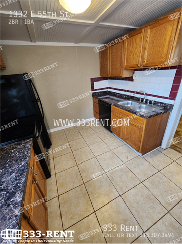 Building Photo - 1332 E 55th St