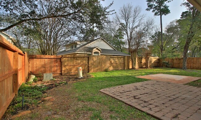 Building Photo - 34 Drifting Shadows Cir