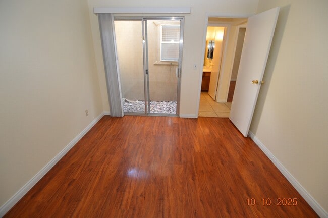 Building Photo - 90 Parrish Ln