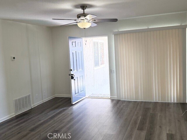 Building Photo - 45313 Sunset Ln