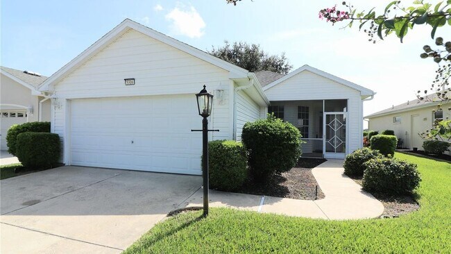 Building Photo - 5316 Sir Churchill Dr