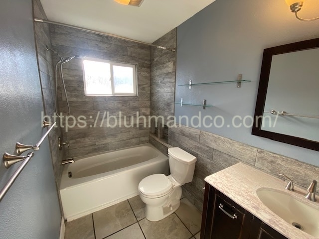 Building Photo - 3195 White Cir