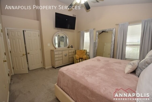 Building Photo - 2711 Summers Ridge Dr